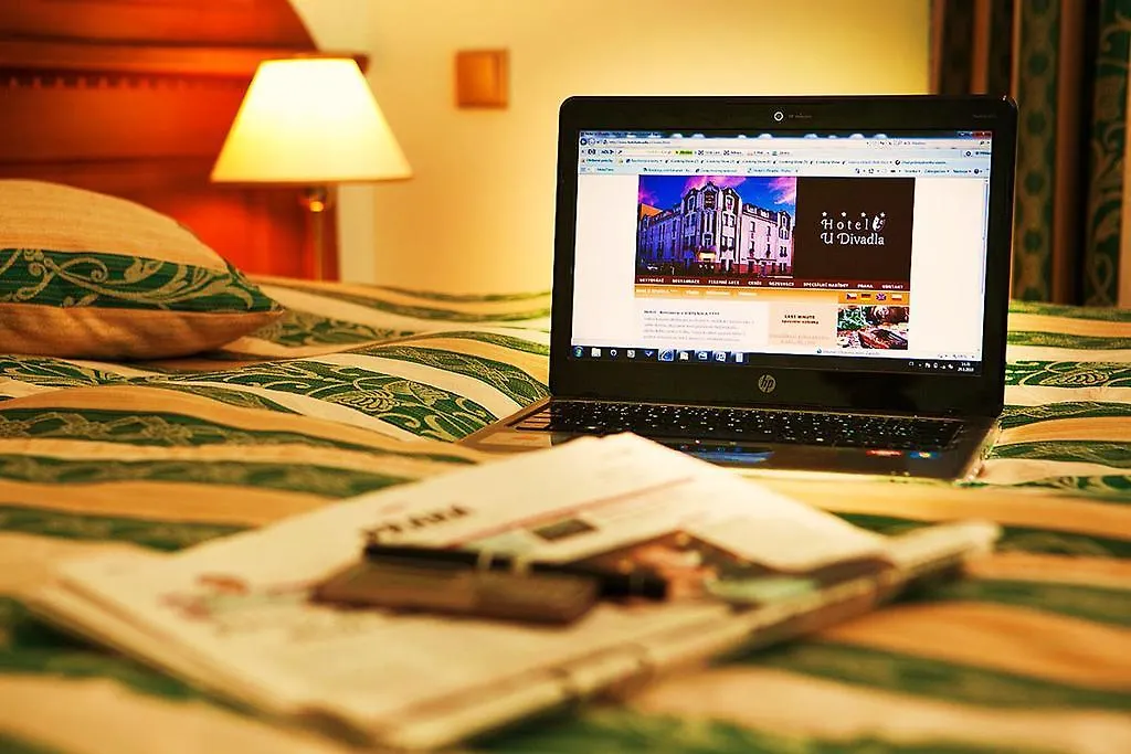 Hotel U Divadla - Czech Leading Hotels Prague 4*,
