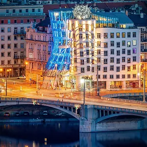Hotel Dancing House - Tancici Dum, Prag