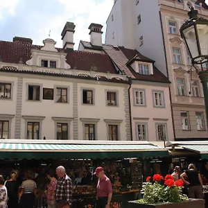 Golden Age Szálloda