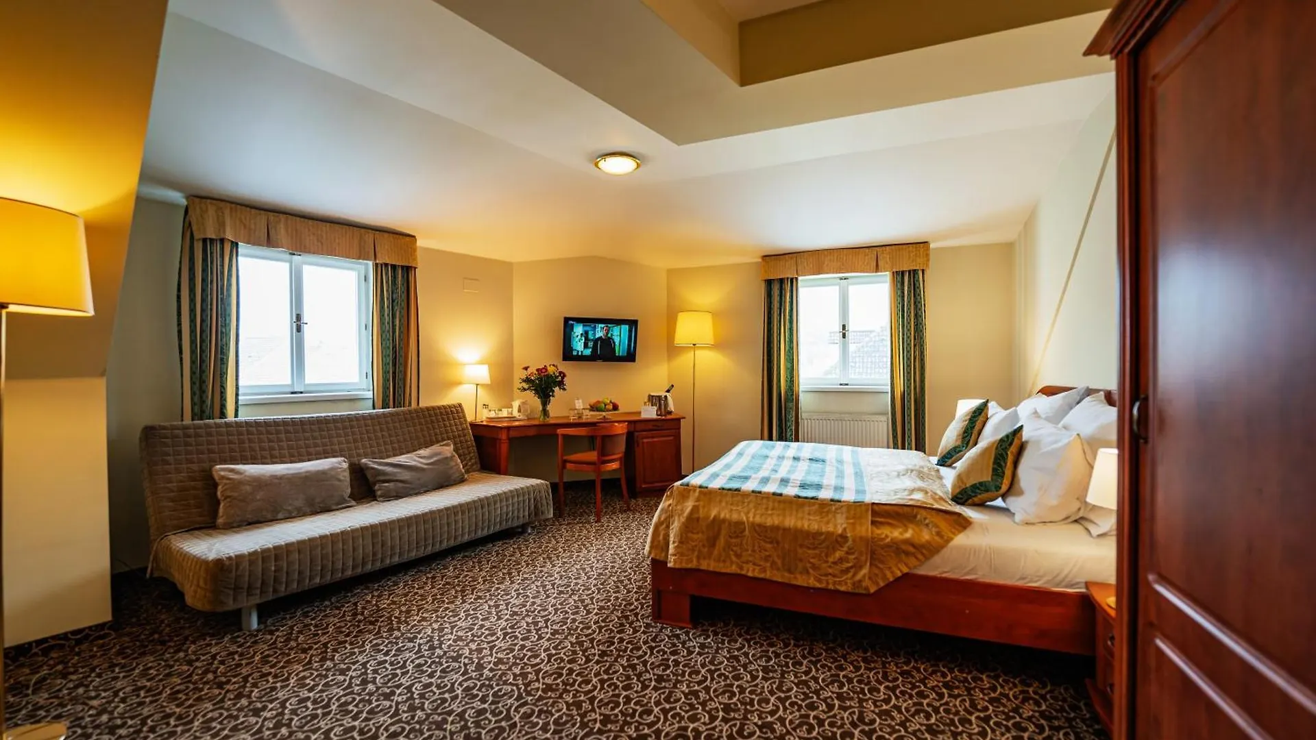 פראג Hotel U Divadla - Czech Leading Hotels 4*,  צ'כיה