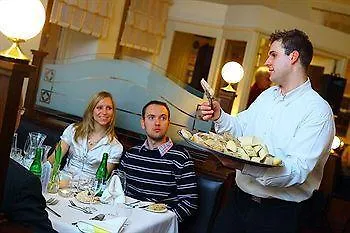 Hotel U Divadla - Czech Leading Hotels Prága